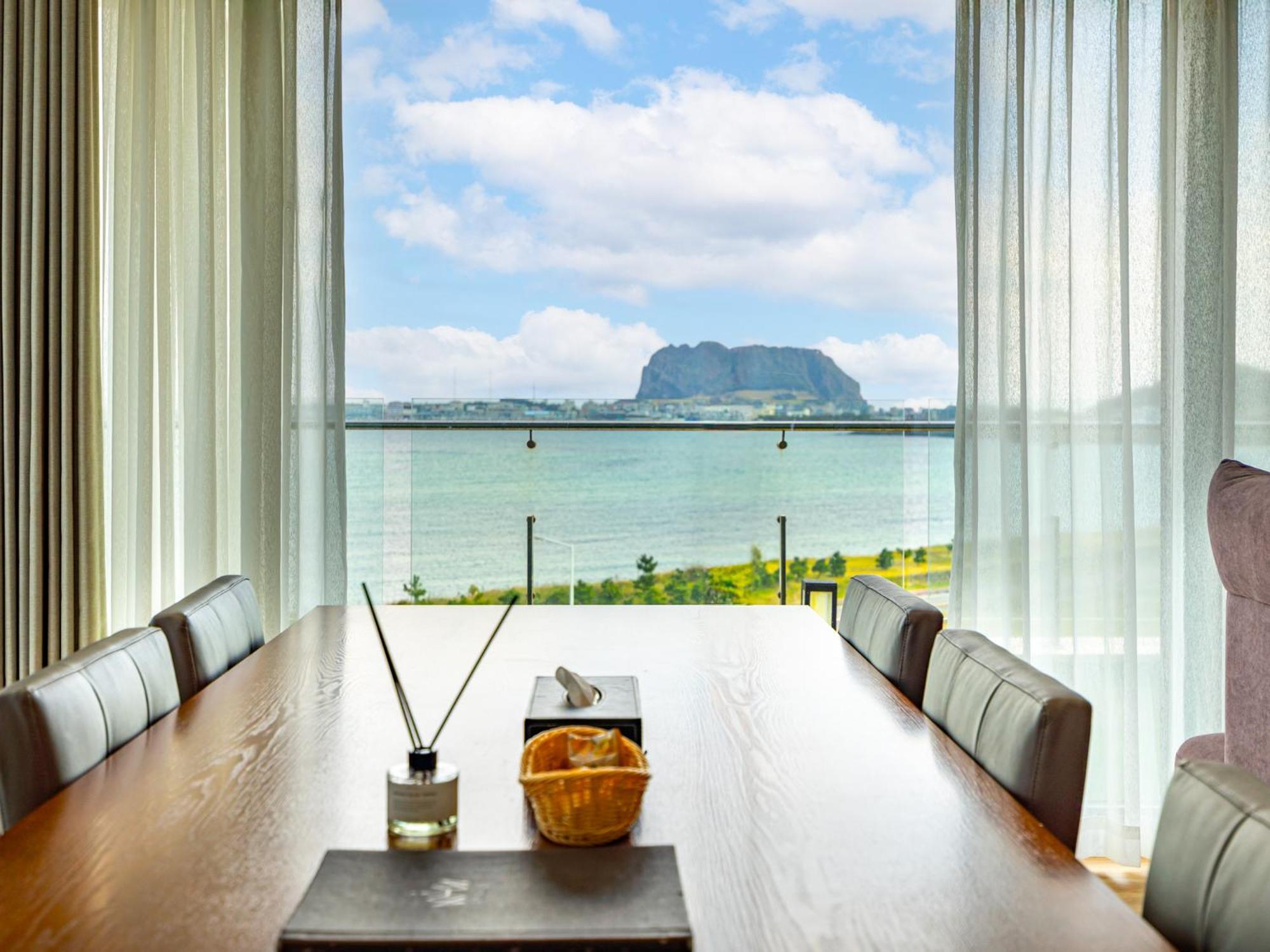 Jeju Attirance Hotel & Poolvilla Согвипхо Экстерьер фото