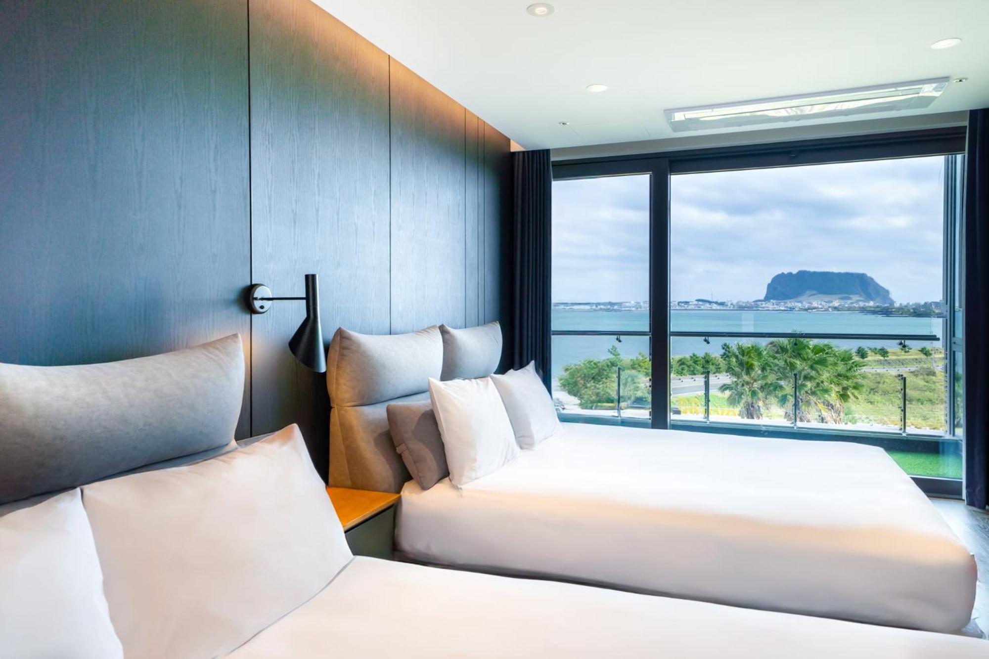Jeju Attirance Hotel & Poolvilla Согвипхо Экстерьер фото