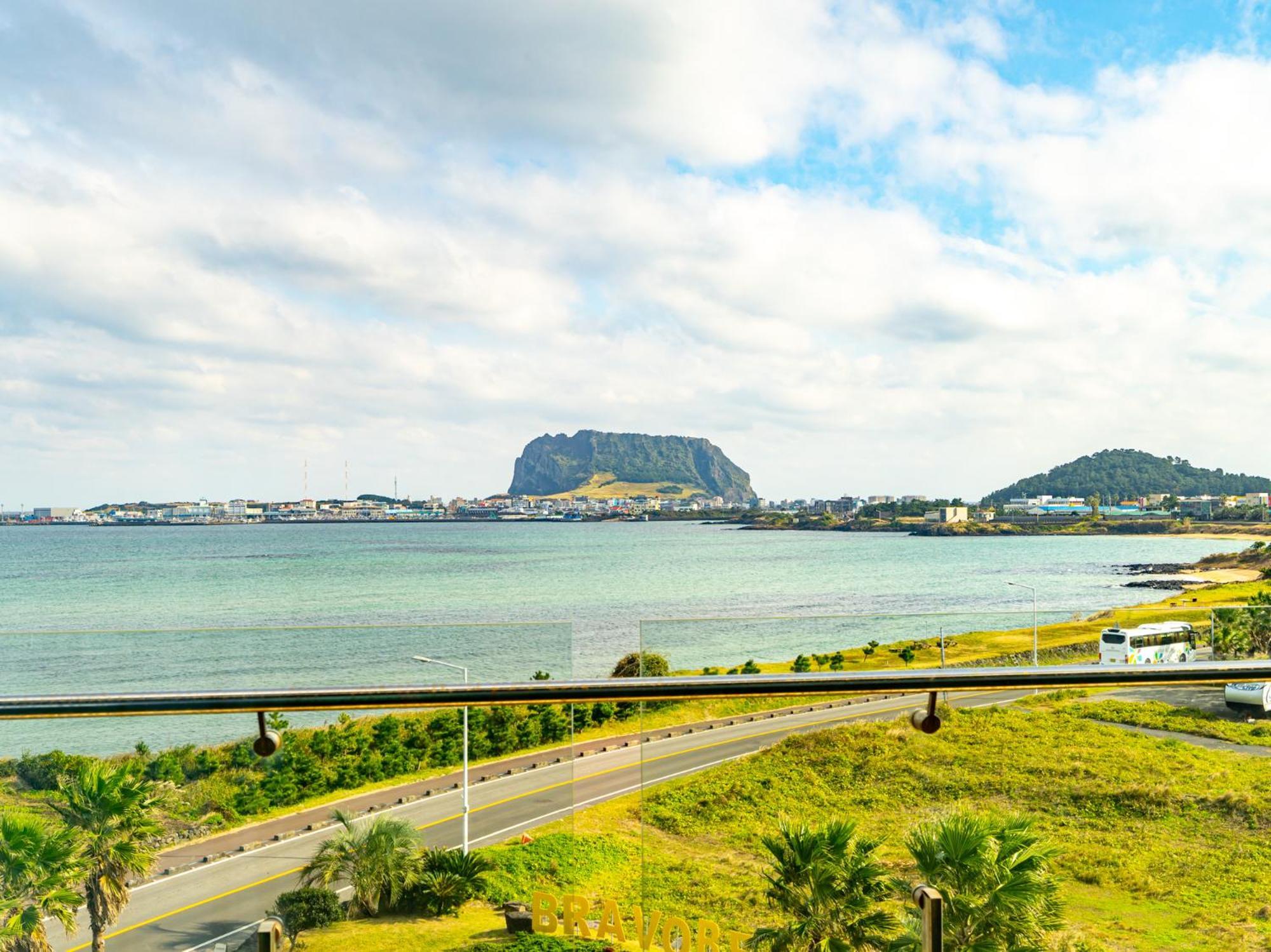 Jeju Attirance Hotel & Poolvilla Согвипхо Экстерьер фото